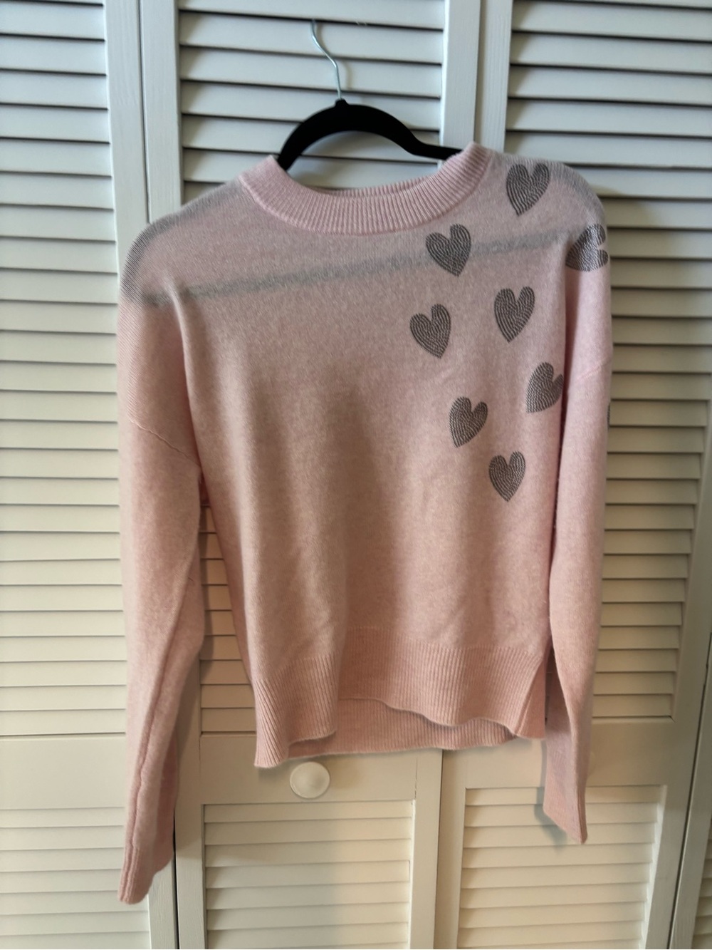 Light Pink Cashmere Sweater with Heart Motif